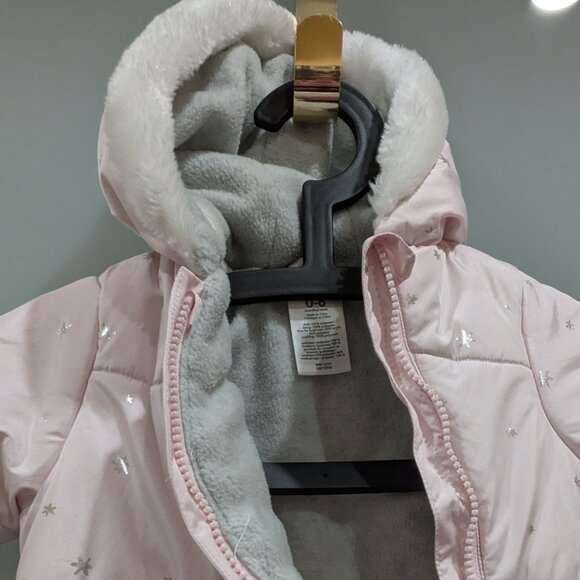 Carter's Padded Baby Bunting Size 0-6 Months - Pale Pink with Silver Stars - Picture 3 of 6